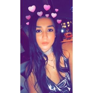 Meet your Posher, Reina